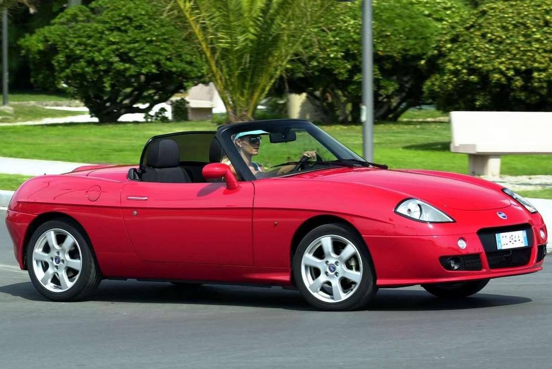 fiat-barchetta-side