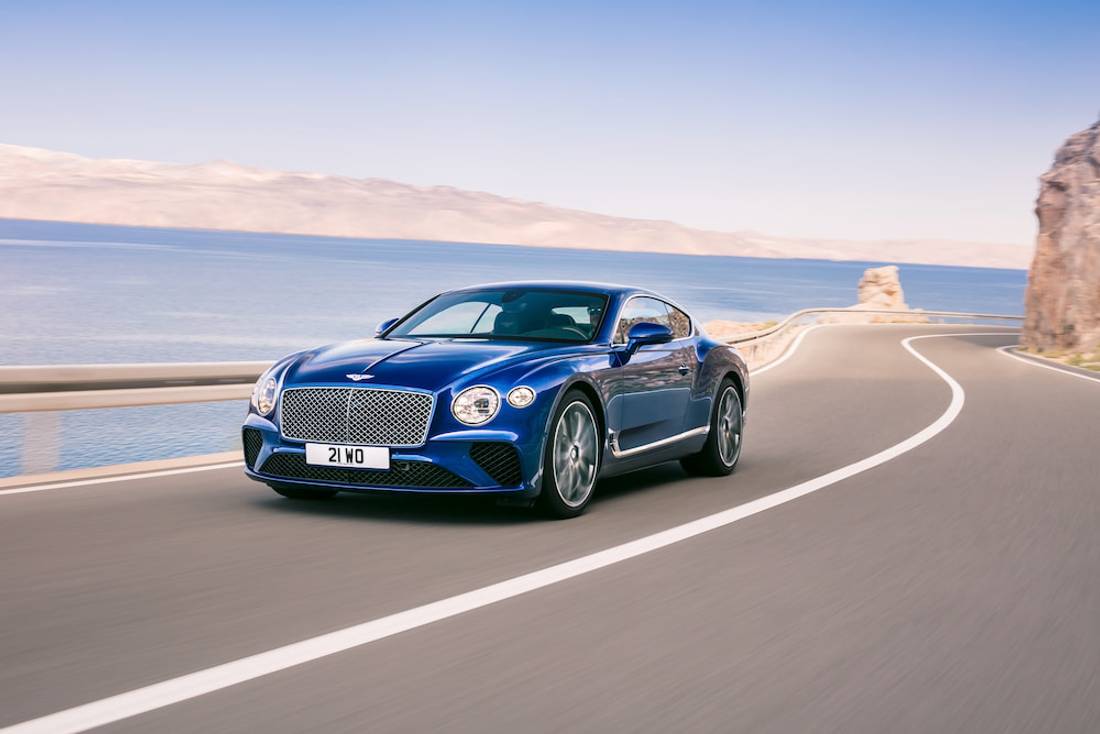 Bentley-continental-GT-frontview