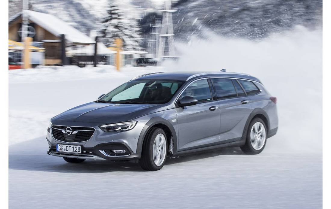 Opel Insignia Country Tourer con trazione integrale hi-tech