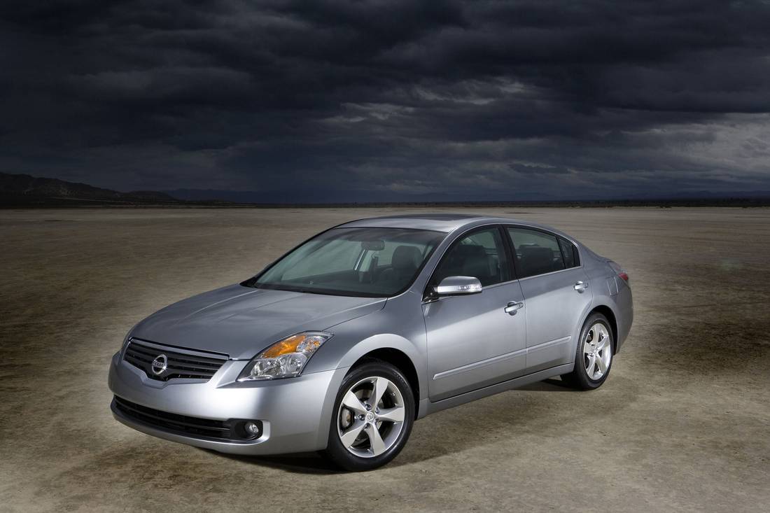 Nissan Altima Front