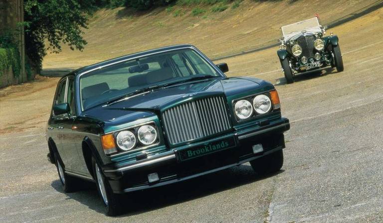  Bereits mehr als 30 Jahre alt: Der Luxuswagen Bentley Brooklands.