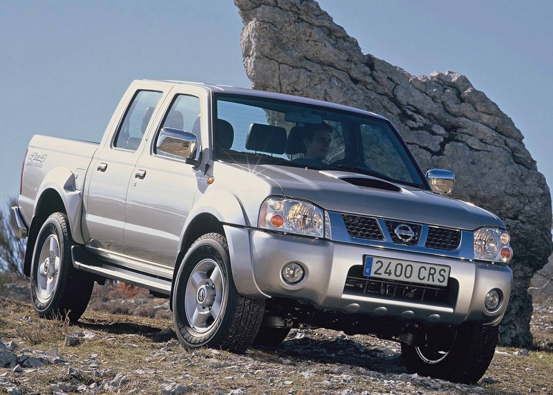 nissan-pick-up-front