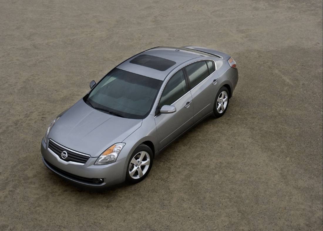 Nissan Altima Overview