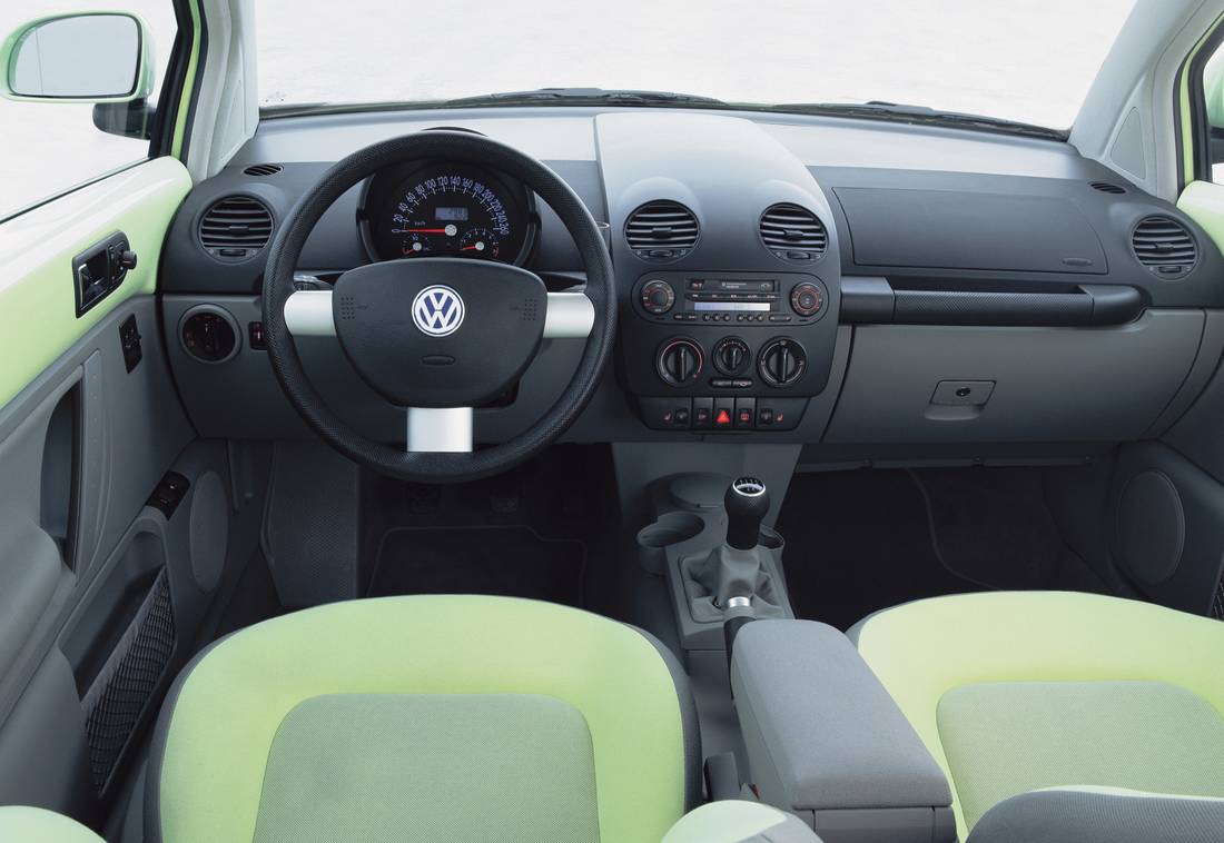 vw-new-beetle-interior