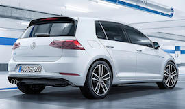 Volkswagen Golf GTE von hinten