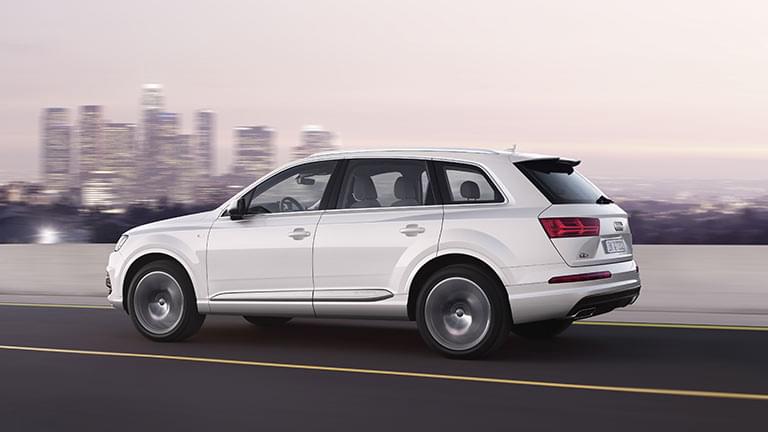 Audi Q7 Infos Preise Alternativen Autoscout24