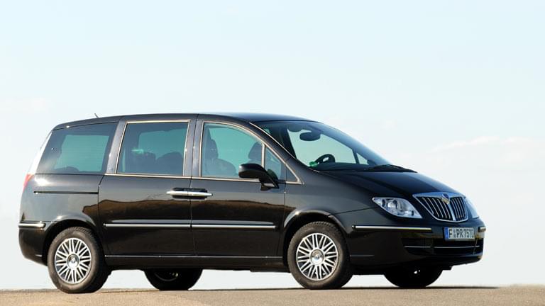 Preisliste von 2003 LANCIA Phedra Executive Emblema Prospekt Preisliste von 2003 LANCIA Phedra Executive Emblema Prospekt