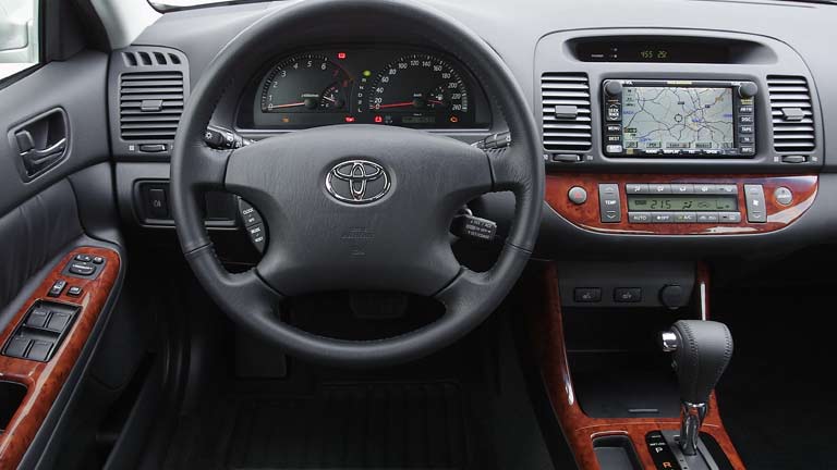 Toyota Camry Infos Preise Alternativen Autoscout24