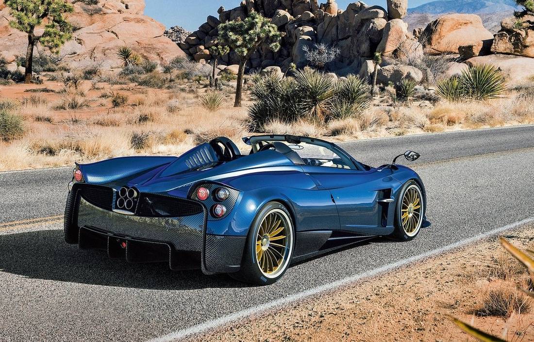 pagani-huayra-roadster-back