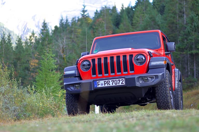 Jeep Wrangler Rubicon Front 2