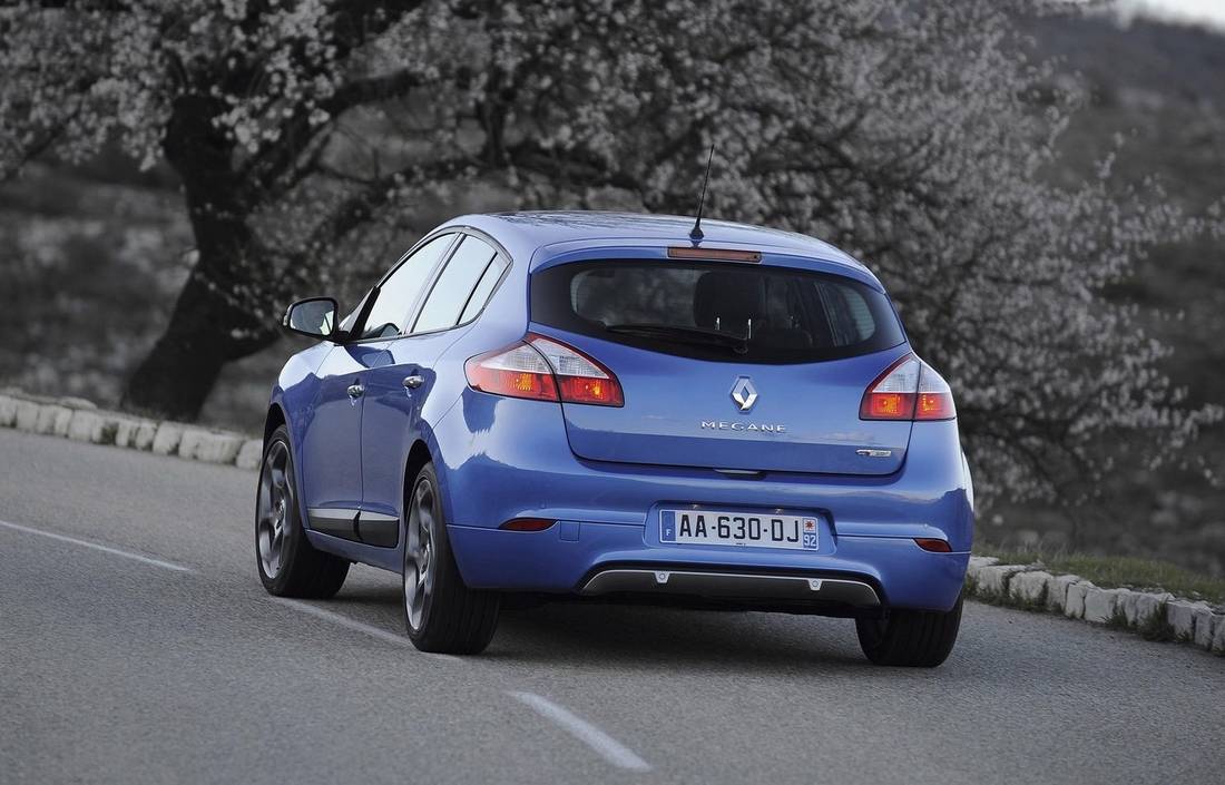 Renault-Megane-GT-Back