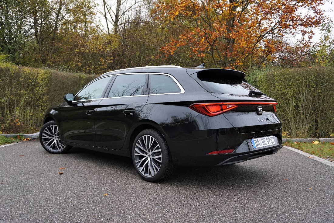 Seat Leon Sportstourer Xcellence 2020 rear right