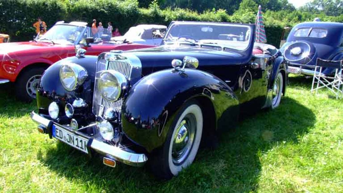 triumph-tr2000-m-04.jpg