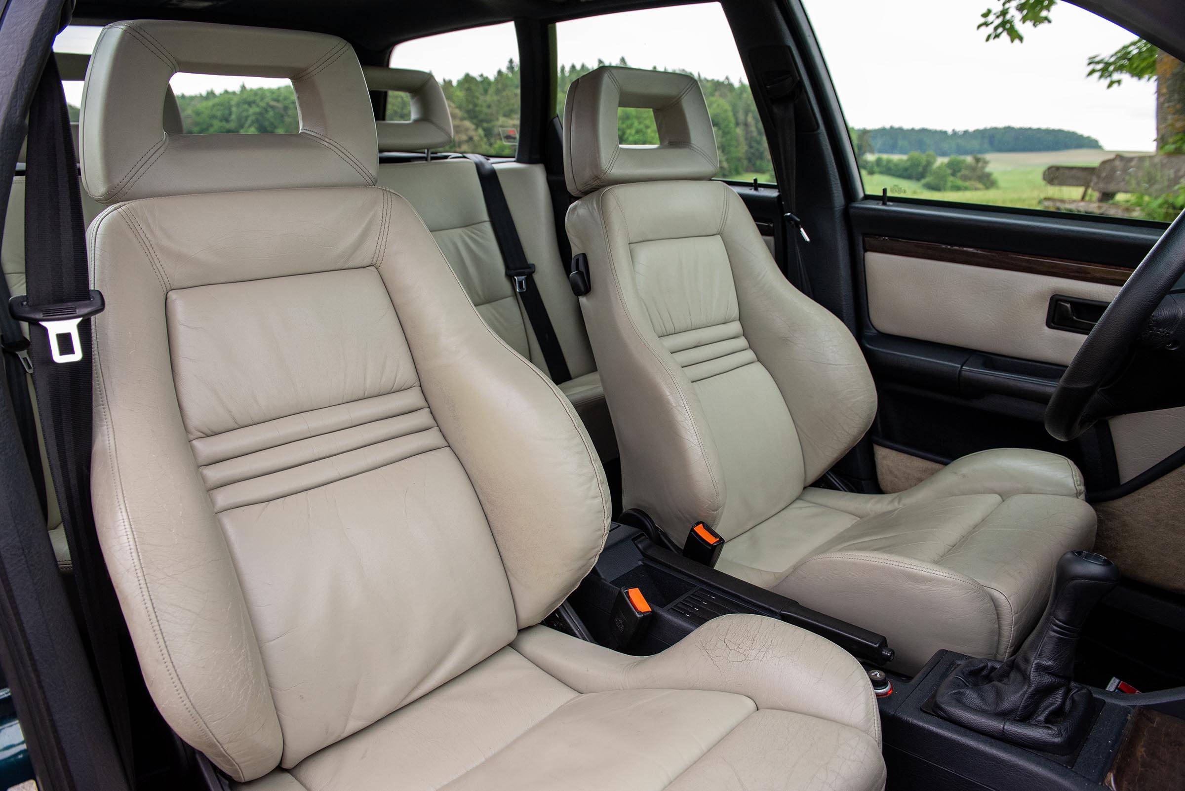 Audi RS2 - Sitze
