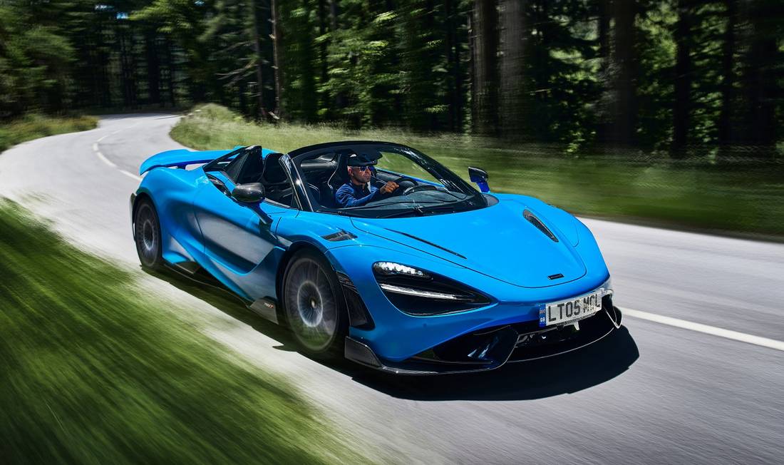 McLaren-765LT-blau-front