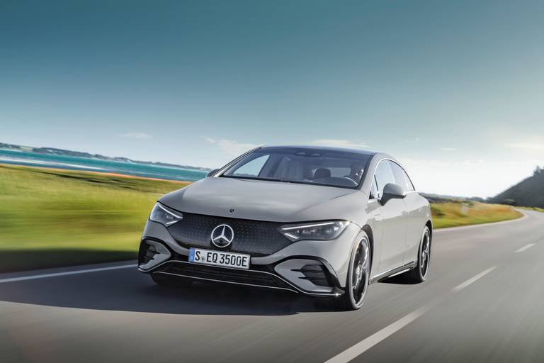 mercedes-benz-eqe-front