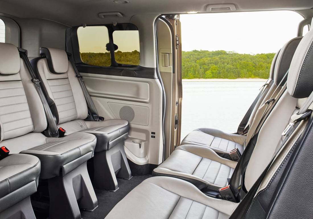 ford-tourneo-custom-seating