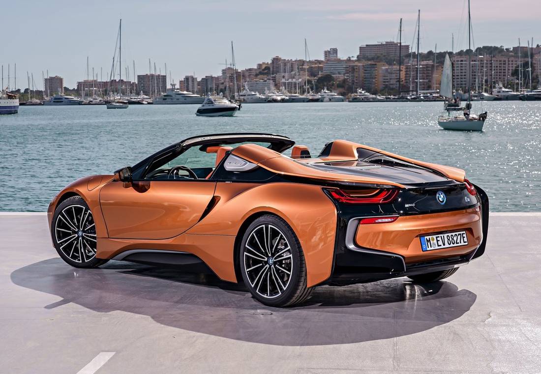 bmw-i8-back