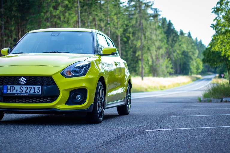  Der Suzuki Swift Sport ist perfekt für viel Fahrspaß auf der Landstraße.