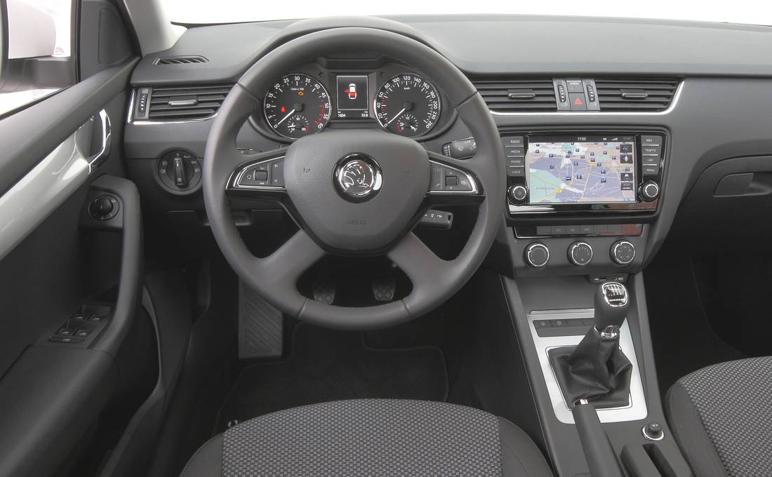 skoda-octavia-greenline-interior