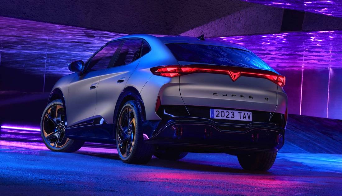 Cupra-Tavascan-2024-Heckansicht