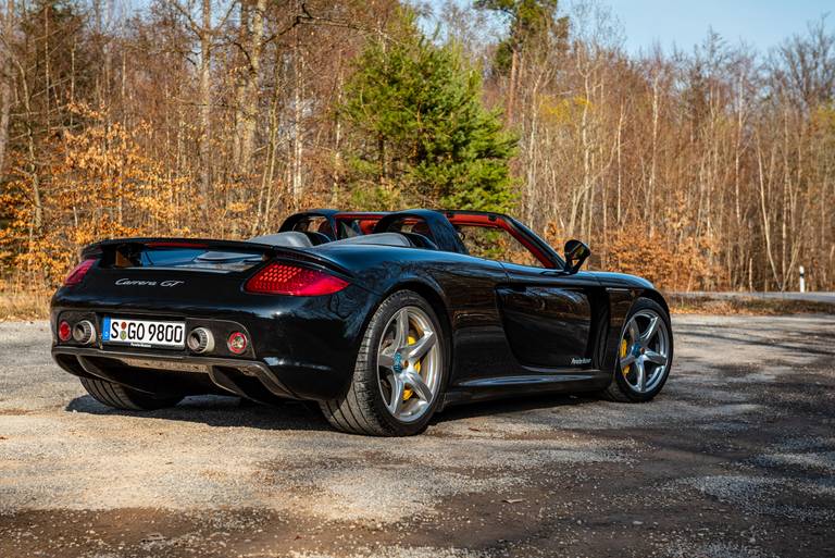 Porsche-Carrera-GT-Side-Rear