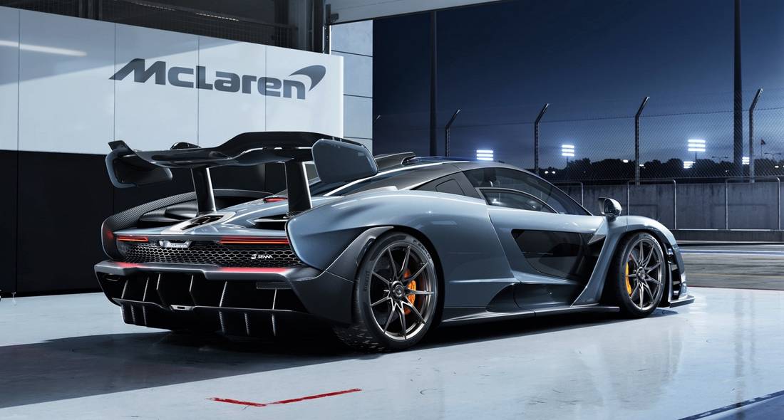mclaren-senna-seite-boxengasse