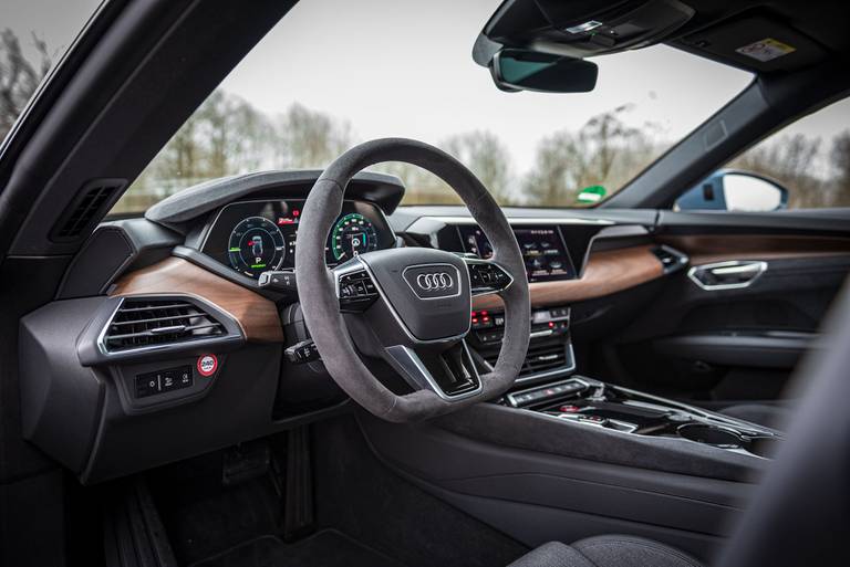 Audi-e-tron-GT-Interieur