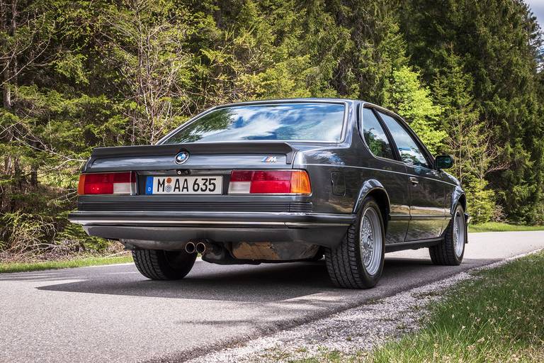 BMW-M635CSi-back