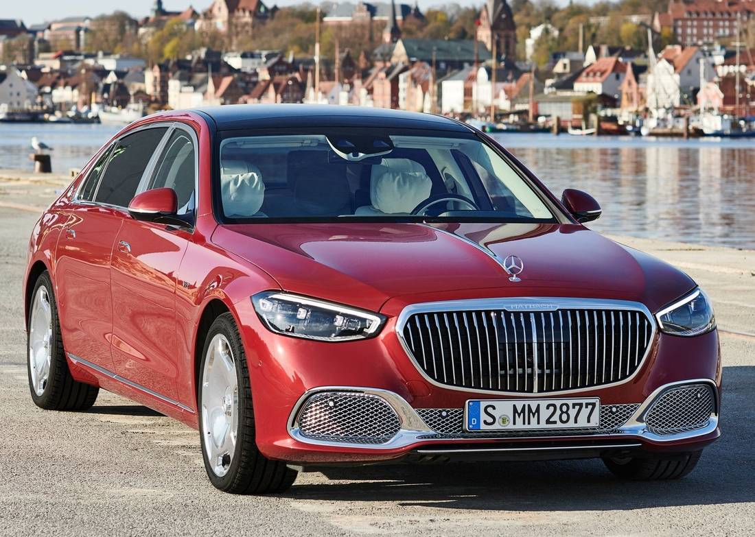 mercedes-benz-maybach-s-580-red-front