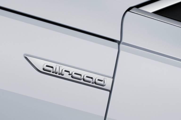 Audi-A3-Allroad-2022