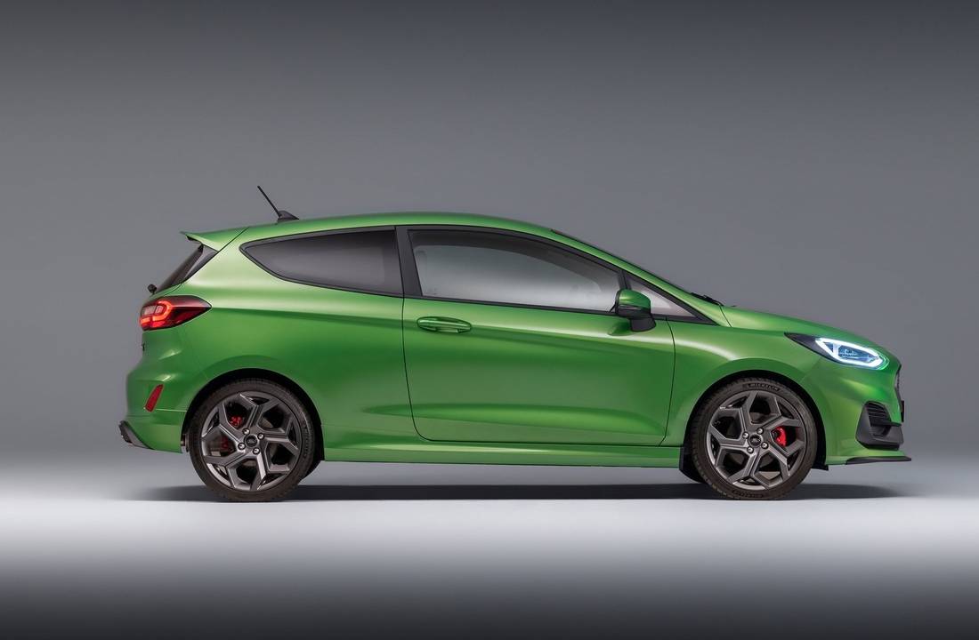 ford-fiesta-st-side