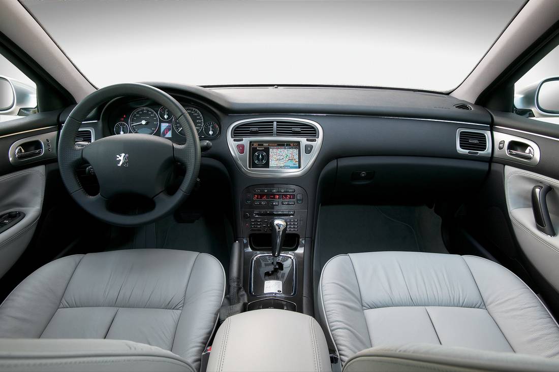 peugeot-607-interieur