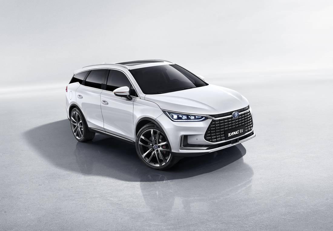 BYD-Tang-EV_2022