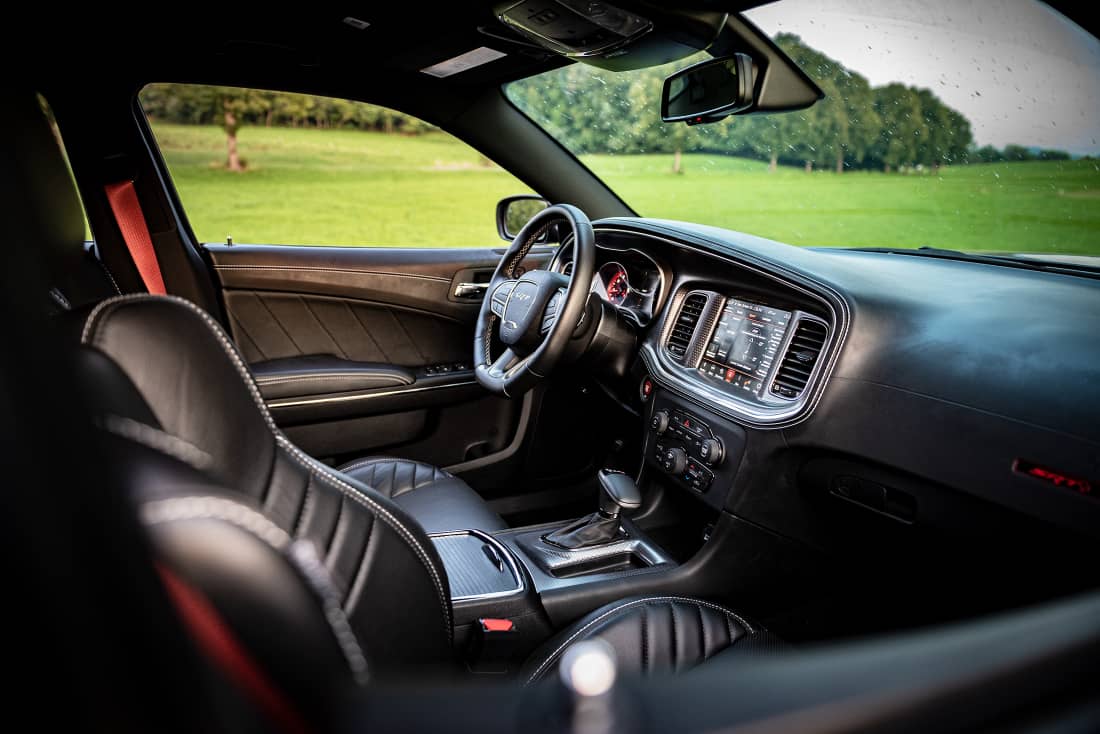 Dodge Charger Hellcat interior