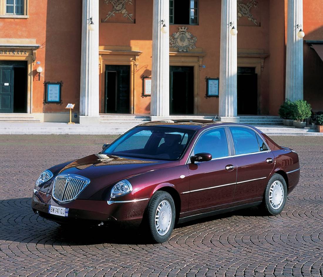 lancia-thesis-front