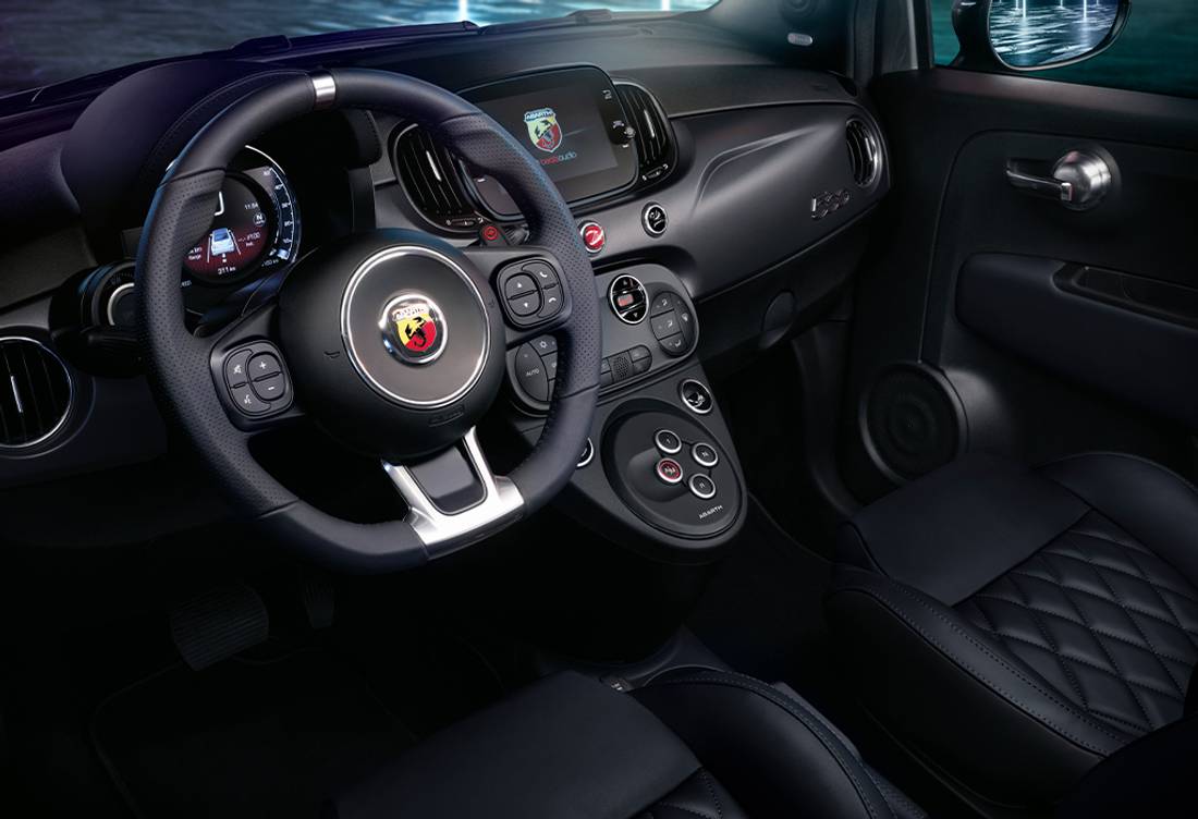 abarth-595-turismo-interior