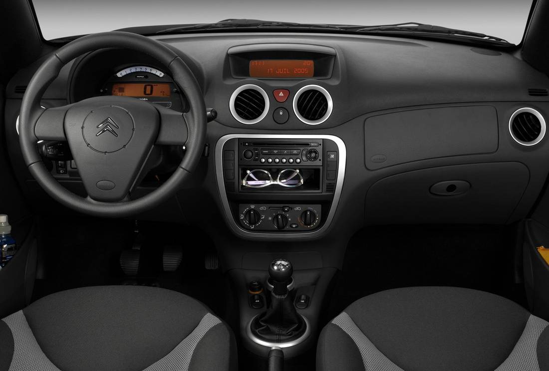 citroen-c3-pluriel-cabrio-interior