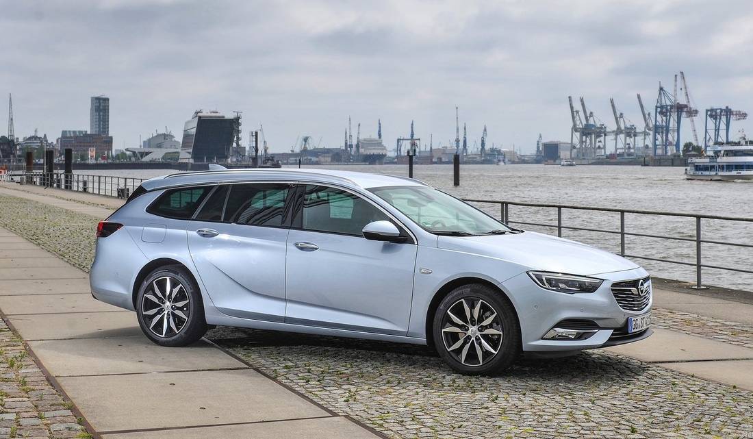 Opel Insignia Sports Tourer - Infos, Preise, Alternativen - AutoScout24