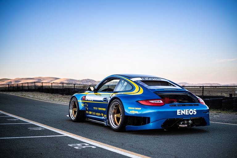 Eneos-Porsche-911-Hero