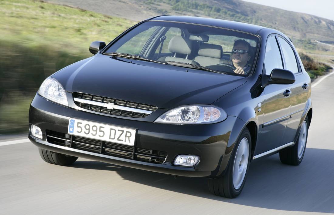 chevrolet-lacetti-front