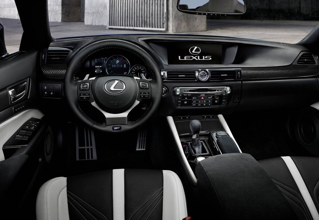 lexus-gs-f-interior