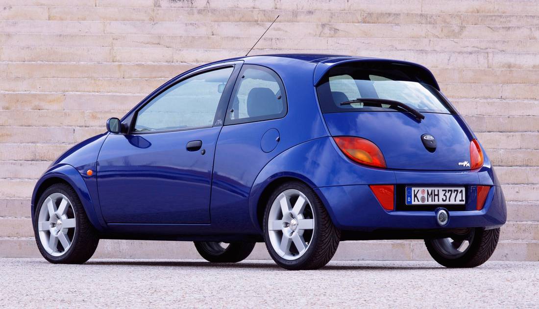 ford-sportka-back