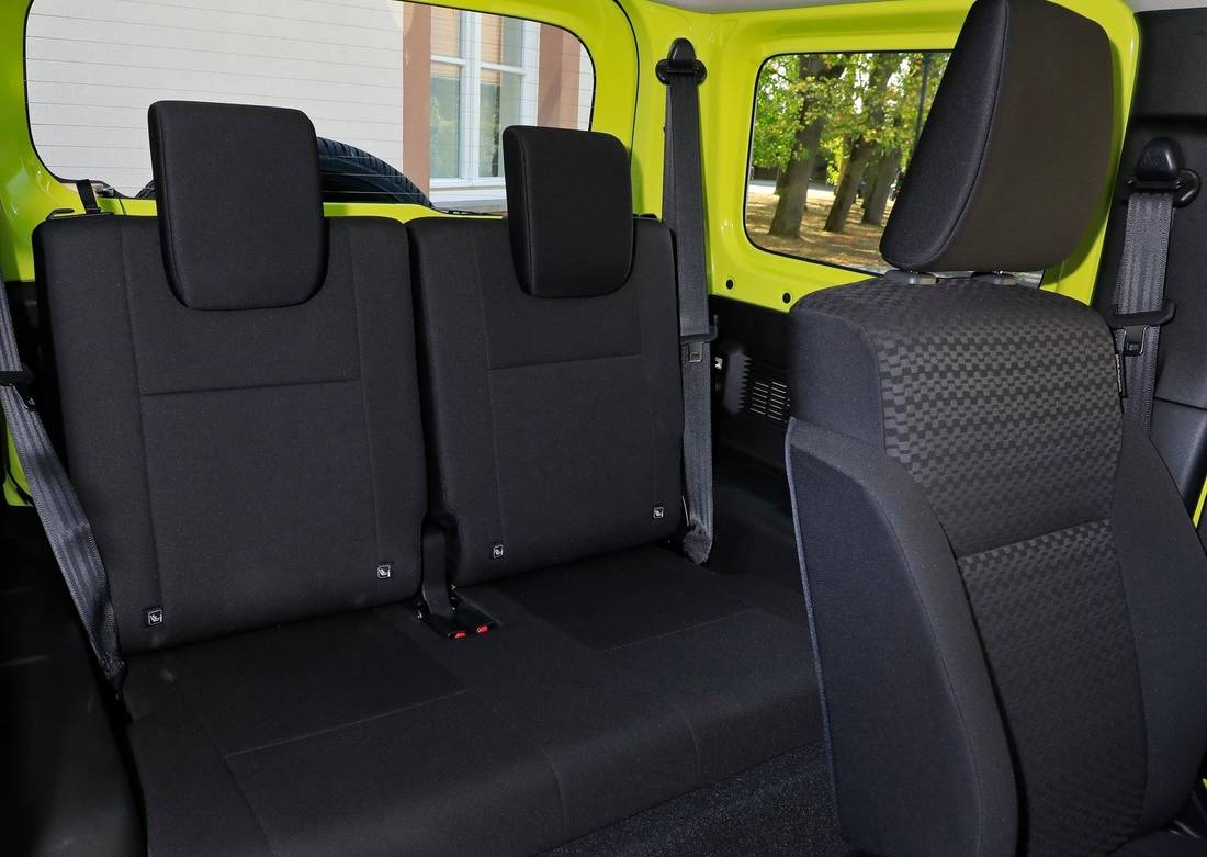 suzuki-jimny-seats