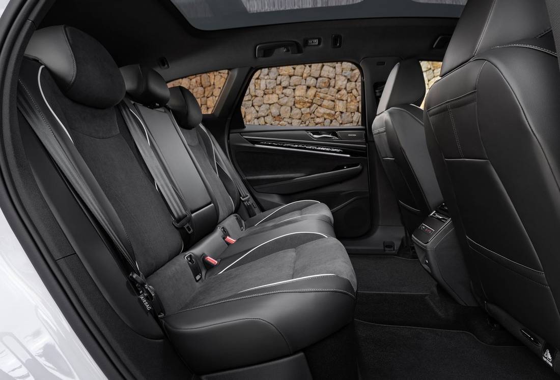 Volkswagen-ID.7 Tourer-2025 interior 2