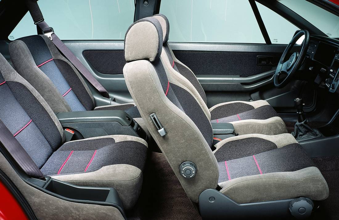 volvo-480-seats