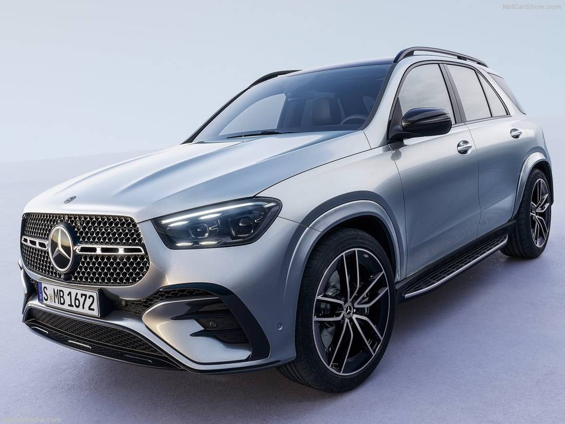 Mercedes-Benz-GLE-2024-1024-01