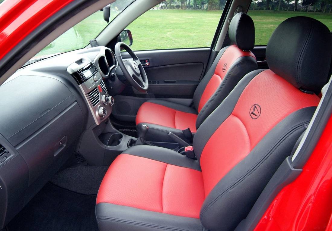 daihatsu-terios-seats