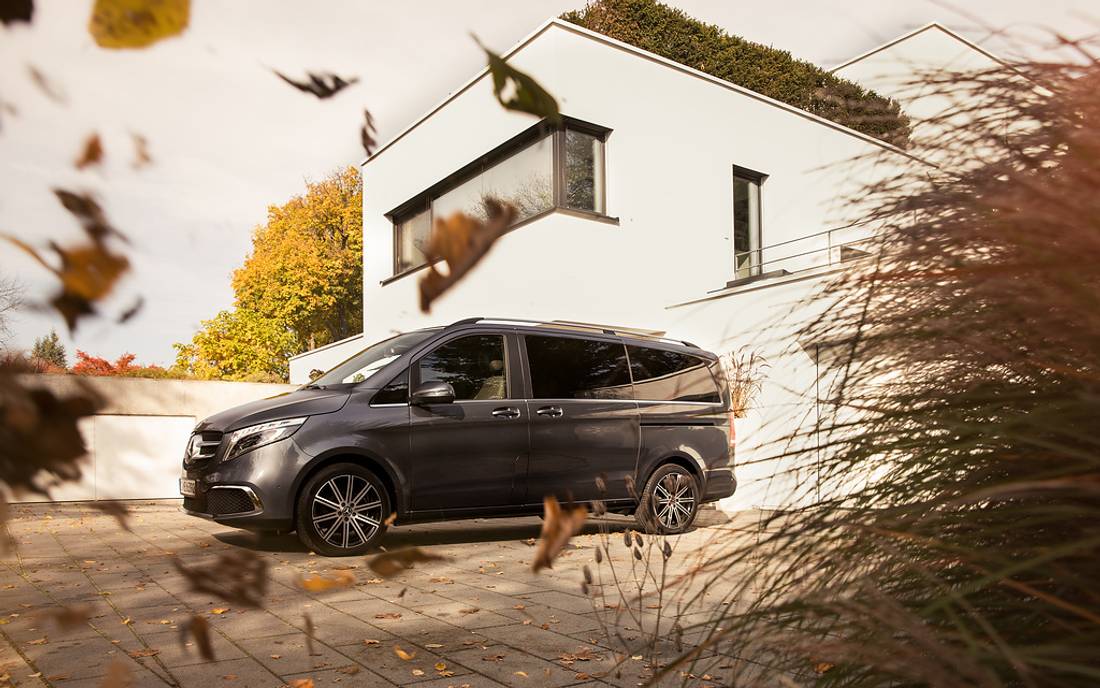 Mercedes-Benz-V-Klasse-Side