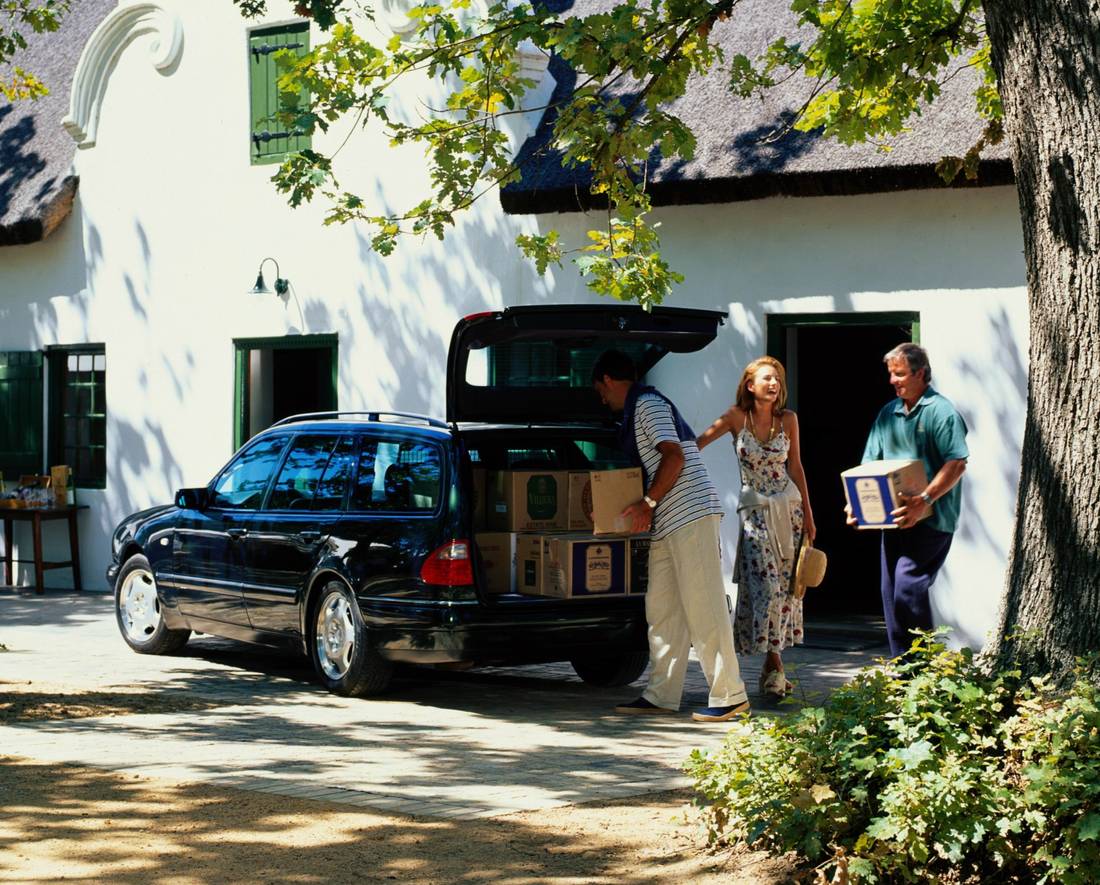 mercedes-benz-w210-back